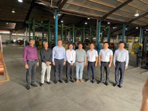 Chinese embassy officials at Nigerchin factory
